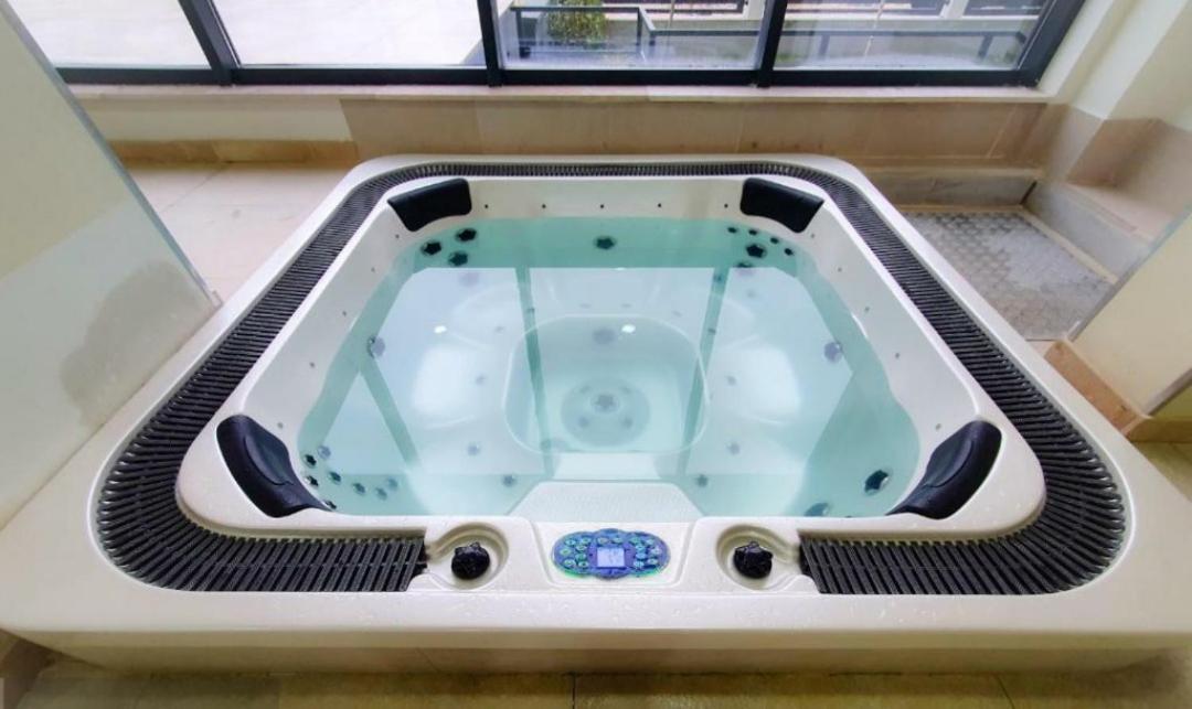 Alezzi Luxury Apartment Spa Resort Piscina Incalzita Sauna Parking Năvodari Kültér fotó