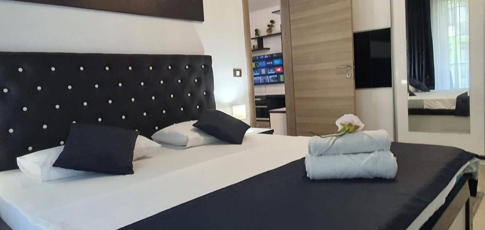 Alezzi Luxury Apartment Spa Resort Piscina Incalzita Sauna Parking Năvodari Kültér fotó